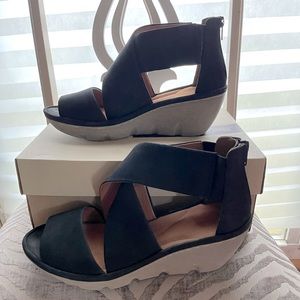 Clarks Charlene Glamor - Black. Worn once